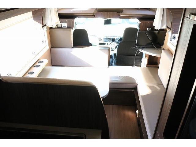 カムロード キャンピングカー キャブコン バンテック コルドリーブス 家庭用エアコン ポータブルバッテリー トリプルサブバッテリー FFヒーター 電子レンジ 冷蔵庫 マックスファン 温水ボイラー(10枚目)