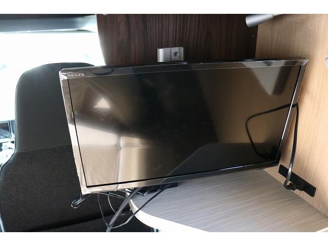 カムロード キャンピングカー キャブコン バンテック コルドリーブス 家庭用エアコン ポータブルバッテリー トリプルサブバッテリー FFヒーター 電子レンジ 冷蔵庫 マックスファン 温水ボイラー(42枚目)