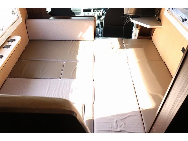 カムロード キャンピングカー キャブコン バンテック コルドリーブス 家庭用エアコン ポータブルバッテリー トリプルサブバッテリー FFヒーター 電子レンジ 冷蔵庫 マックスファン 温水ボイラー(48枚目)