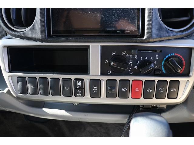 カムロード キャンピングカー キャブコン バンテック コルドリーブス 家庭用エアコン ポータブルバッテリー トリプルサブバッテリー FFヒーター 電子レンジ 冷蔵庫 マックスファン 温水ボイラー(66枚目)