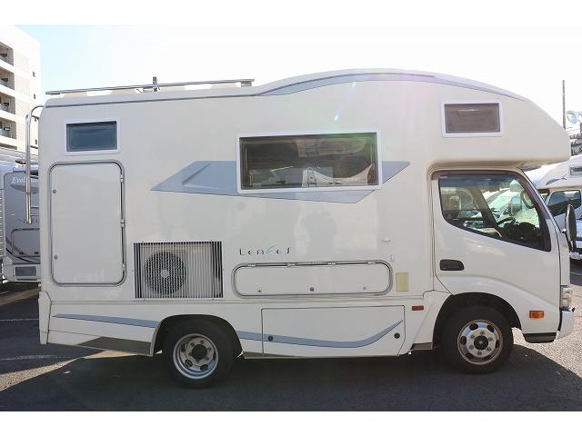 カムロード キャンピングカー キャブコン バンテック コルドリーブス 家庭用エアコン ポータブルバッテリー トリプルサブバッテリー FFヒーター 電子レンジ 冷蔵庫 マックスファン 温水ボイラー(72枚目)