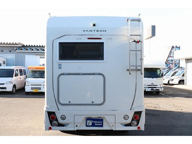 カムロード キャンピングカー キャブコン バンテック コルドリーブス 家庭用エアコン ポータブルバッテリー トリプルサブバッテリー FFヒーター 電子レンジ 冷蔵庫 マックスファン 温水ボイラー(76枚目)