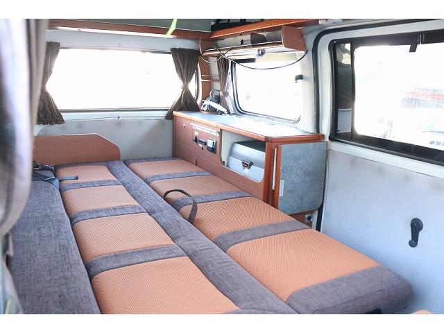 タウンエースバン 　キャンピングカー　バンコン　キャンピングカー広島　ピコ　４ＷＤ　ポップアップルーフ　シングルサブバッテリー　走行充電　外部充電　インバーター　ポータブル冷蔵庫　走行用リアヒーター（44枚目）