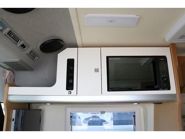 ハイエースバン 　キャンピングカー　バンコン　トイファクトリー　バレイアグランデ　家庭用エアコン　リチウムイオンバッテリー　マックスファン　ソーラーパネル　インバーター　冷蔵庫　ＦＦヒーター　電子レンジ　１９インチＴＶ（30枚目）