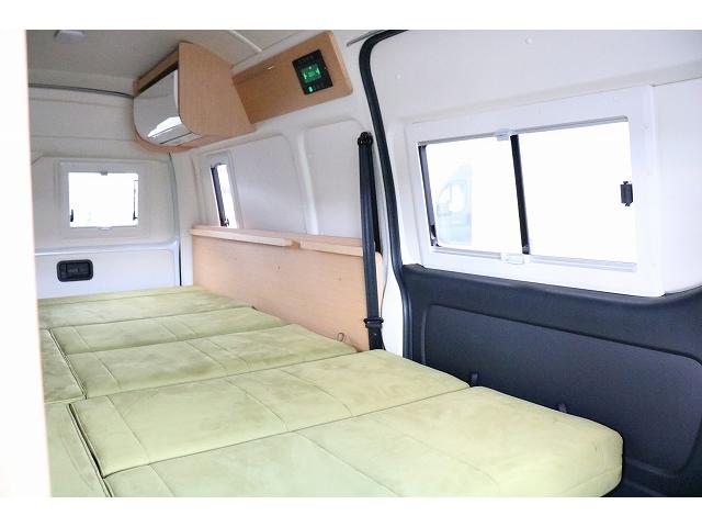 ハイエースバン 　キャンピングカー　バンコン　トイファクトリー　バレイアグランデ　家庭用エアコン　リチウムイオンバッテリー　マックスファン　ソーラーパネル　インバーター　冷蔵庫　ＦＦヒーター　電子レンジ　１９インチＴＶ（42枚目）