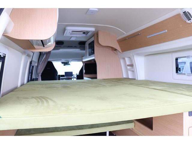 ハイエースバン 　キャンピングカー　バンコン　トイファクトリー　バレイアグランデ　家庭用エアコン　リチウムイオンバッテリー　マックスファン　ソーラーパネル　インバーター　冷蔵庫　ＦＦヒーター　電子レンジ　１９インチＴＶ（49枚目）