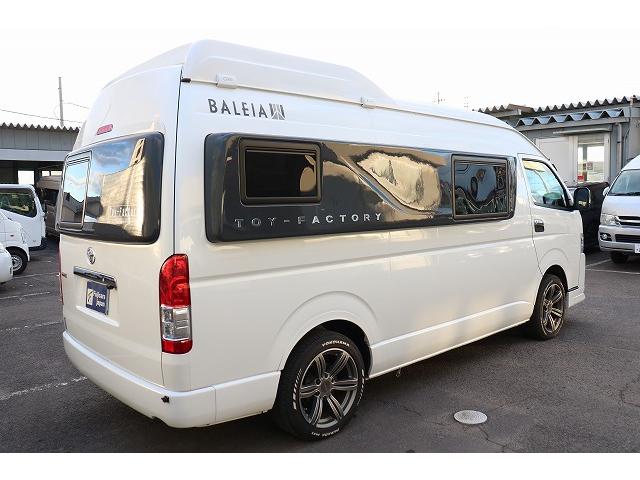 ハイエースバン 　キャンピングカー　バンコン　トイファクトリー　バレイアグランデ　家庭用エアコン　リチウムイオンバッテリー　マックスファン　ソーラーパネル　インバーター　冷蔵庫　ＦＦヒーター　電子レンジ　１９インチＴＶ（72枚目）