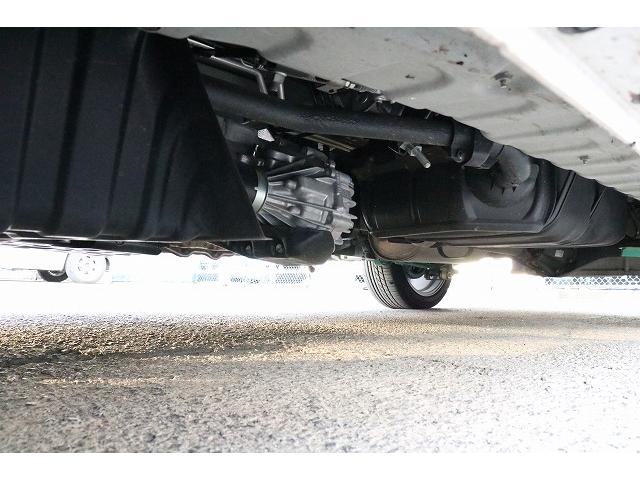 ハイエースバン 　キャンピングカー　バンコン　トイファクトリー　バレイアグランデ　家庭用エアコン　リチウムイオンバッテリー　マックスファン　ソーラーパネル　インバーター　冷蔵庫　ＦＦヒーター　電子レンジ　１９インチＴＶ（77枚目）