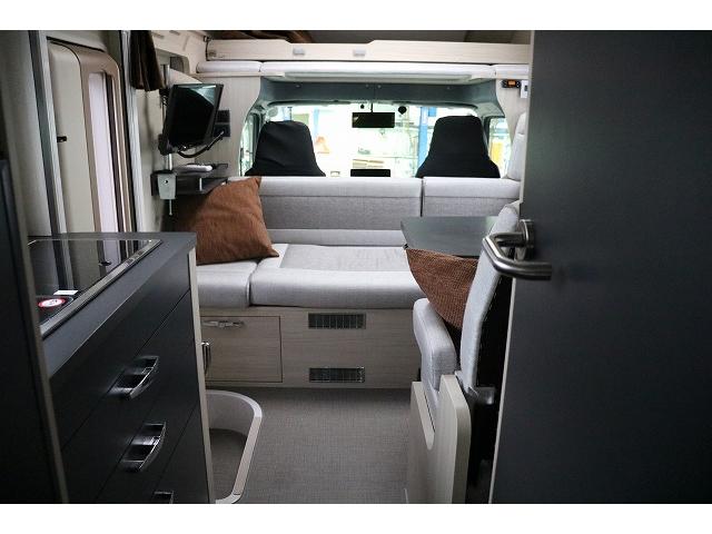 カムロード 　キャンピングカー　キャブコン　アネックス　リバティ５２ＤＢ　ディーゼル　４ＷＤ　家庭用エアコン　床暖房　温水ボイラー　サイドオーニング　カセットトイレ　冷蔵庫　マックスファン（8枚目）