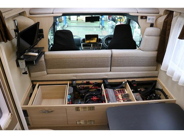 カムロード 　キャンピングカー　キャブコン　アネックス　リバティ５２ＤＢ　ディーゼル　４ＷＤ　家庭用エアコン　床暖房　温水ボイラー　サイドオーニング　カセットトイレ　冷蔵庫　マックスファン（28枚目）