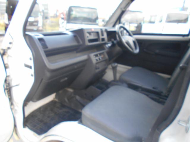 ハイゼットトラック スタンダード　４ＷＤ　エアバック　エアコン　パワステ　オートマ（11枚目）