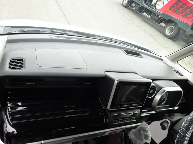 スペーシアカスタム ハイブリッドＸＳターボ　衝突被害軽減ブレーキシステム　両側パワースライドドア　純正ナビＴＶ　Ｂｌｕｅｔｏｏｔｈ　バックカメラ　前後ドライブレコーダー　ＥＴＣ　純正アルミホイール　シートヒーター　レーンアシスト（12枚目）