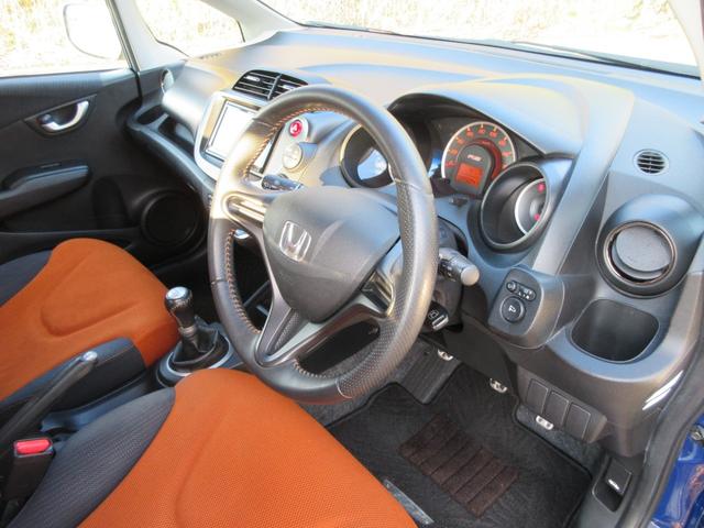 RS 6MT 社外メモリーナビ フルセグ DVD再生 ミュージックプレイヤー接続可 純正16インチアルミホイール HIDヘッドライト オートライト リアスポイラー フロントフォグランプ キーレス ETC付き(6枚目)
