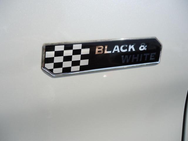 ブラック＆ホワイトＩＩ　特別限定仕様車　両側電動スライドドア　スマートキー　プッシュスタート　オートライト　フルセグナビ　エンジンスターター(15枚目)