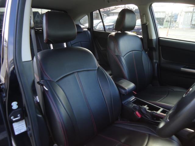 2.0i 4WD フルセグナビ バックカメラ クルーズコントロール 社外18インチアルミ マッドガード レザー調シートカバー(7枚目)