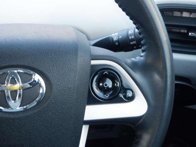 プリウス Ｓ　純正ナビ　ワンセグＴＶ　Ｂｌｕｅｔｏｏｔｈ　Ｂモニター　ドライブレコーダー　ＬＥＤヘッドライト　オートライト　フロントフォグランプ　社外１５インチアルミホイール　保証付き（12枚目）