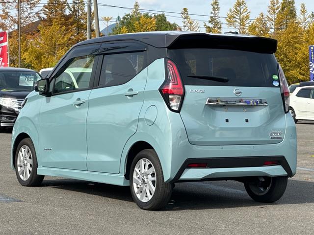デイズ ハイウェイスター　Ｘ　プロパイロットエディション　ブラウンルーフ　Ｓ－ＨＹＢＲＩＤ　レーダーブレーキ　プロパイロット　社外ナビ　全方位カメラ　エンジンスターター　電動パーキング　スマートキー　プッシュスタート（19枚目）