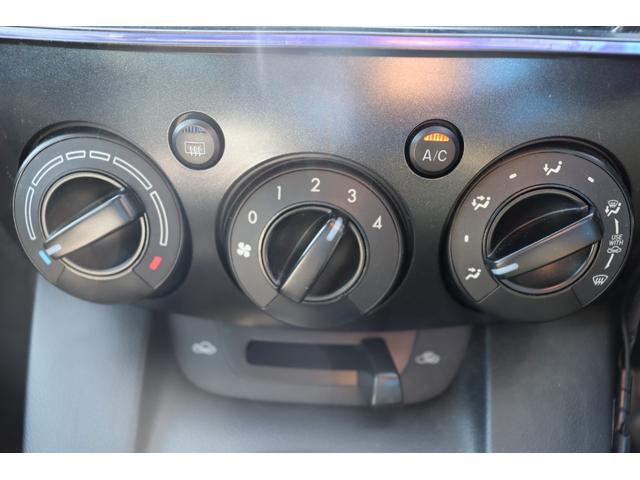デミオ １３Ｓ　車検整備付　１年保証　走行距離無制限　ＡＢＳ　キーレス　フォグ　社外ナビ　ワンセグＴＶ　ＥＴＣ　ＡＵＸ　社外１５インチアルミ（19枚目）