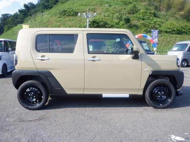 タフト Ｘ　届出済未使用車　スマートアシスト　ステレオカメラ　クリアランスソナー　レーンアシスト　スカイフィールトップ　フルＬＥＤヘッドライト　オートマチックハイビーム　電動パーキングブレーキ　Ｂカメラ（2枚目）
