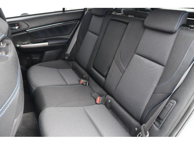 レヴォーグ １．６ＧＴ－Ｓアイサイト　車検整備付　１年保証　走行距離無制限　４ＷＤ　アイサイト　スマートキー　プッシュスタート　ＥＴＣ　アイドリングストップ　パワーシート　フルセグＴＶ　純正ナビ　バックカメラ（13枚目）