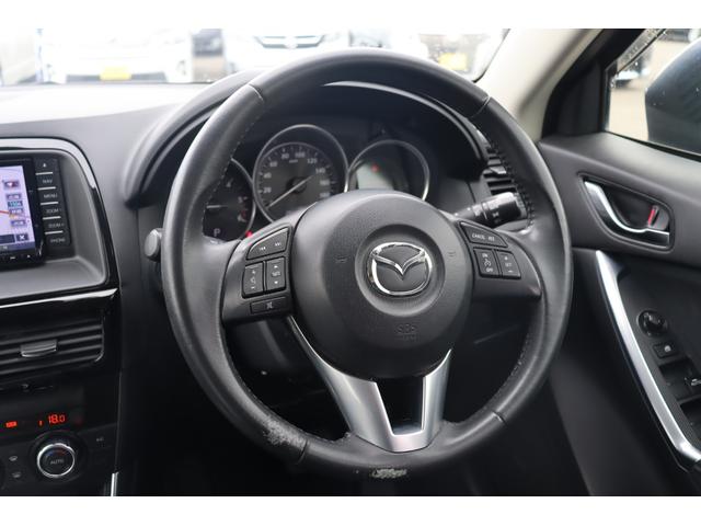 ＣＸ－５ ＸＤ　車検整備付　１年保証　走行距離無制限　４ＷＤ　スマートキー　プッシュスタート　ＥＴＣ　ＨＩＤライト　ディーゼル車　社外ナビ　ワンセグＴＶ　Ｂｌｕｅｔｏｏｔｈオーディオ　バックカメラ　純正１７アルミ（17枚目）