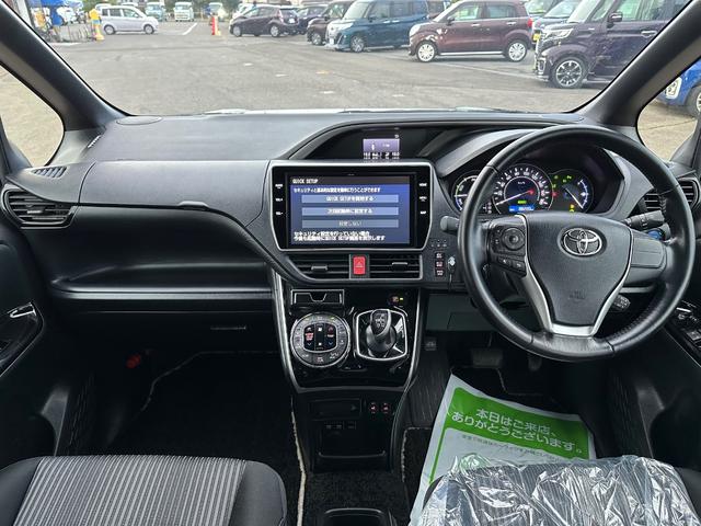 ヴォクシー ハイブリッドＺＳ　煌ＩＩ　１０型フルセグナビ　バックカメラ　フリップダウンモニター　トヨタセーフティセンス　ドライブレコーダー　ＬＥＤヘッドライト　両側電動スライドドア（5枚目）