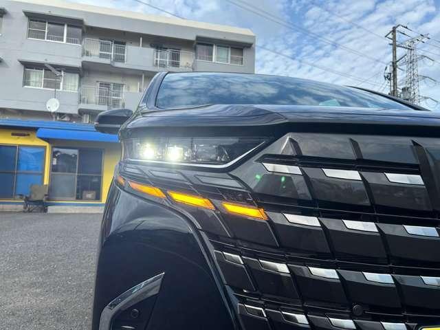 アルファード Ｚ　１４インチディスプレイオーディオ　フルセグ　左右独立ムーンルーフ　ＥＴＣ２．０　デジタルインナーミラー　全方位モニター　レーダークルーズ　パワーバックドア　三眼ＬＥＤヘッドライト　ユニバーサルステップ（58枚目）