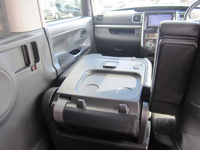 タント カスタムRS トップエディションVS SAIII LEDヘッドライト 純正8インチフルセグナビ/ブルートゥース/全方位モニター 衝突軽減ブレーキ ハーフレザーシート 両側電動スライドドア 後期型モデル(16枚目)