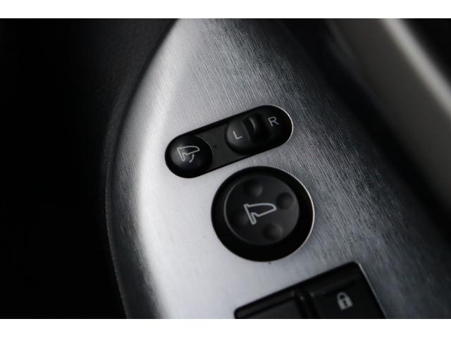 オデッセイ アブソルート　車検整備付　３ヶ月ｏｒ３０００ｋｍ保証付　キーレス　ＥＴＣ　ＨＩＤライト　フォグランプ　純正ナビ　フルセグＴＶ　ＤＶＤ再生　フロント・サイド・バックカメラ　社外１６インチアルミ（31枚目）