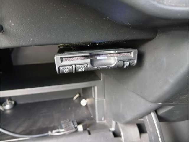 ノート e-パワーニスモ エマージェンシーブレーキ アラウンドビューモニター レーンアシスト クリアランスソナー インテリジェントルームミラー LEDヘッドライト 純正ナビ フルセグ Bluetooth DVD再生 純正AW(6枚目)