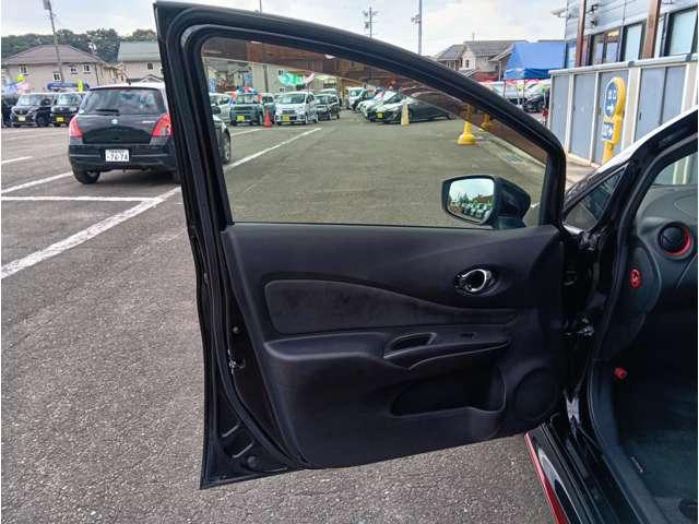 ノート e-パワーニスモ エマージェンシーブレーキ アラウンドビューモニター レーンアシスト クリアランスソナー インテリジェントルームミラー LEDヘッドライト 純正ナビ フルセグ Bluetooth DVD再生 純正AW(36枚目)