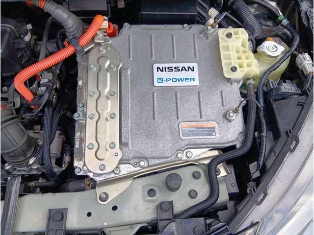 ノート e-パワーニスモ エマージェンシーブレーキ アラウンドビューモニター レーンアシスト クリアランスソナー インテリジェントルームミラー LEDヘッドライト 純正ナビ フルセグ Bluetooth DVD再生 純正AW(52枚目)