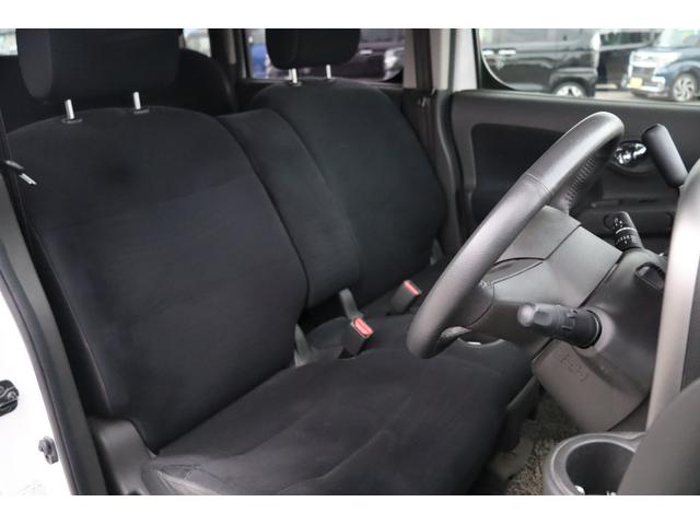 キューブ １５Ｘ　Ｖセレクション　車検整備付　１年保証付　走行距離無制限　スマートキー　プッシュスタート　ＥＴＣ　アイドリングストップ　フォグランプ　純正ナビ　ワンセグＴＶ　バックカメラ　社外１５インチアルミ（11枚目）