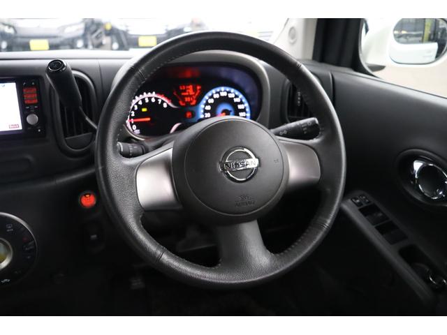 キューブ １５Ｘ　Ｖセレクション　車検整備付　１年保証付　走行距離無制限　スマートキー　プッシュスタート　ＥＴＣ　アイドリングストップ　フォグランプ　純正ナビ　ワンセグＴＶ　バックカメラ　社外１５インチアルミ（17枚目）