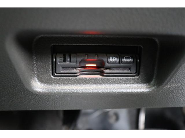 キューブ １５Ｘ　Ｖセレクション　車検整備付　１年保証付　走行距離無制限　スマートキー　プッシュスタート　ＥＴＣ　アイドリングストップ　フォグランプ　純正ナビ　ワンセグＴＶ　バックカメラ　社外１５インチアルミ（26枚目）