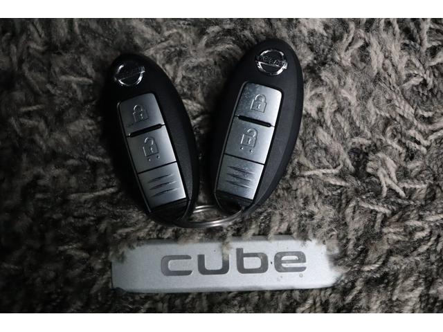 キューブ １５Ｘ　Ｖセレクション　車検整備付　１年保証付　走行距離無制限　スマートキー　プッシュスタート　ＥＴＣ　アイドリングストップ　フォグランプ　純正ナビ　ワンセグＴＶ　バックカメラ　社外１５インチアルミ（33枚目）