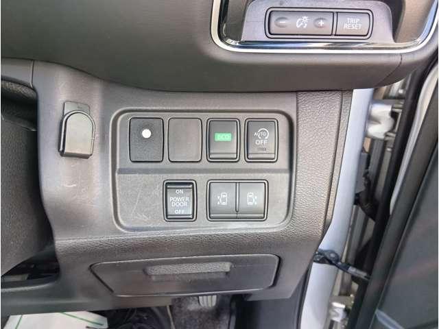 セレナ Ｇ　４ＷＤ　エマージェンシーブレーキ　純正９型ナビ　フルセグ　Ｂｌｕｅｔｏｏｔｈ　Ｂｌｕ－ｒａｙ再生　純正後席モニター　Ｂカメラ　ＥＴＣ　全席ＵＳＢ　ＬＥＤヘッドライト　クルコン　純正１５インチＡＷ（25枚目）