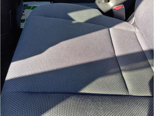 セレナ Ｇ　４ＷＤ　エマージェンシーブレーキ　純正９型ナビ　フルセグ　Ｂｌｕｅｔｏｏｔｈ　Ｂｌｕ－ｒａｙ再生　純正後席モニター　Ｂカメラ　ＥＴＣ　全席ＵＳＢ　ＬＥＤヘッドライト　クルコン　純正１５インチＡＷ（33枚目）