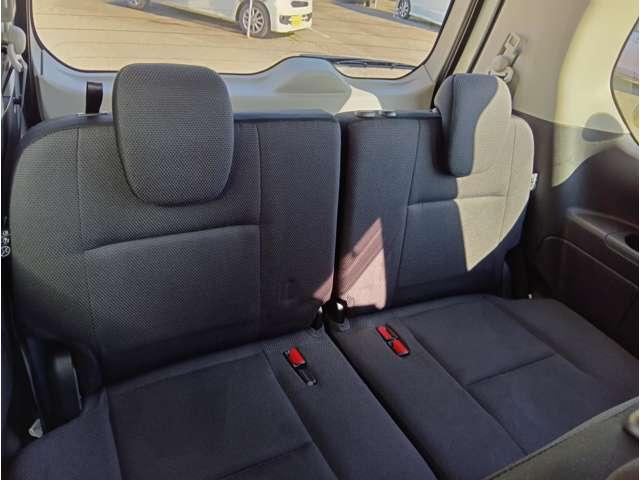 セレナ Ｇ　４ＷＤ　エマージェンシーブレーキ　純正９型ナビ　フルセグ　Ｂｌｕｅｔｏｏｔｈ　Ｂｌｕ－ｒａｙ再生　純正後席モニター　Ｂカメラ　ＥＴＣ　全席ＵＳＢ　ＬＥＤヘッドライト　クルコン　純正１５インチＡＷ（46枚目）