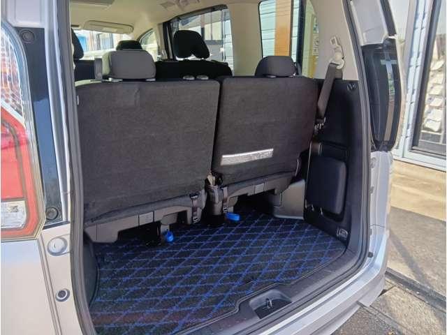 セレナ Ｇ　４ＷＤ　エマージェンシーブレーキ　純正９型ナビ　フルセグ　Ｂｌｕｅｔｏｏｔｈ　Ｂｌｕ－ｒａｙ再生　純正後席モニター　Ｂカメラ　ＥＴＣ　全席ＵＳＢ　ＬＥＤヘッドライト　クルコン　純正１５インチＡＷ（49枚目）