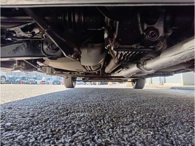 セレナ Ｇ　４ＷＤ　エマージェンシーブレーキ　純正９型ナビ　フルセグ　Ｂｌｕｅｔｏｏｔｈ　Ｂｌｕ－ｒａｙ再生　純正後席モニター　Ｂカメラ　ＥＴＣ　全席ＵＳＢ　ＬＥＤヘッドライト　クルコン　純正１５インチＡＷ（57枚目）