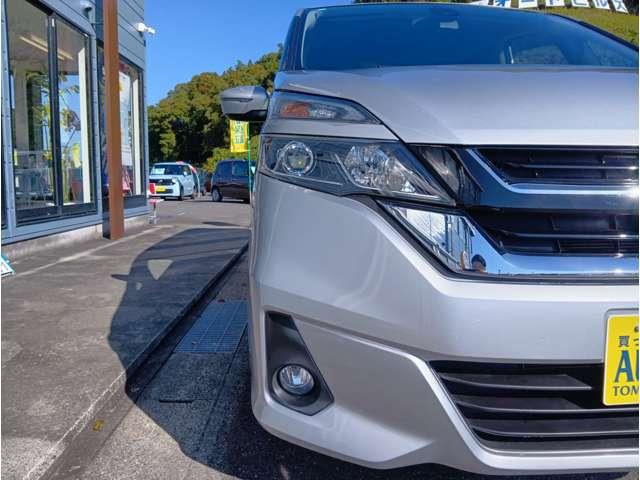 セレナ Ｇ　４ＷＤ　エマージェンシーブレーキ　純正９型ナビ　フルセグ　Ｂｌｕｅｔｏｏｔｈ　Ｂｌｕ－ｒａｙ再生　純正後席モニター　Ｂカメラ　ＥＴＣ　全席ＵＳＢ　ＬＥＤヘッドライト　クルコン　純正１５インチＡＷ（58枚目）