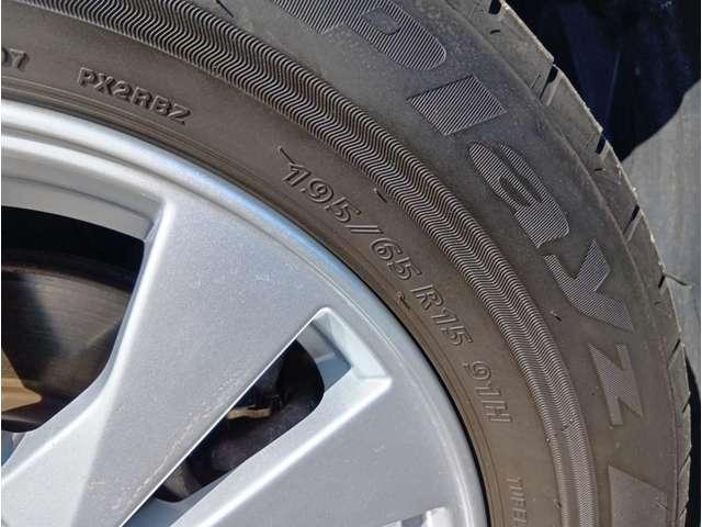 セレナ Ｇ　４ＷＤ　エマージェンシーブレーキ　純正９型ナビ　フルセグ　Ｂｌｕｅｔｏｏｔｈ　Ｂｌｕ－ｒａｙ再生　純正後席モニター　Ｂカメラ　ＥＴＣ　全席ＵＳＢ　ＬＥＤヘッドライト　クルコン　純正１５インチＡＷ（62枚目）