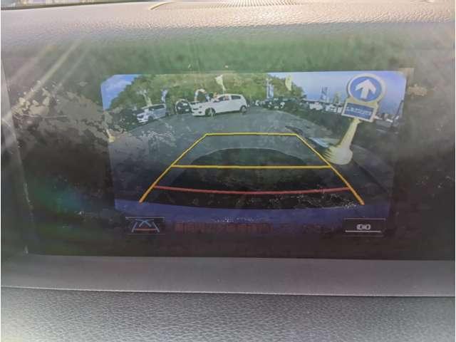 ＩＳ ＩＳ３００ｈ　バージョンＬ　純正ナビ　黒革シート　メモリ機能付パワーシート　クリアランスソナー　レーダークルーズ　シートヒーター＆ベンチレーター　電動リアサンシェード　純正１７インチＡＷ　バックカメラ　ＥＴＣ　取説・記録簿（4枚目）