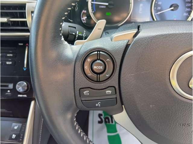 ＩＳ ＩＳ３００ｈ　バージョンＬ　純正ナビ　黒革シート　メモリ機能付パワーシート　クリアランスソナー　レーダークルーズ　シートヒーター＆ベンチレーター　電動リアサンシェード　純正１７インチＡＷ　バックカメラ　ＥＴＣ　取説・記録簿（17枚目）