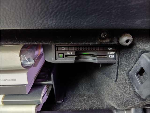 ＩＳ ＩＳ３００ｈ　バージョンＬ　純正ナビ　黒革シート　メモリ機能付パワーシート　クリアランスソナー　レーダークルーズ　シートヒーター＆ベンチレーター　電動リアサンシェード　純正１７インチＡＷ　バックカメラ　ＥＴＣ　取説・記録簿（34枚目）