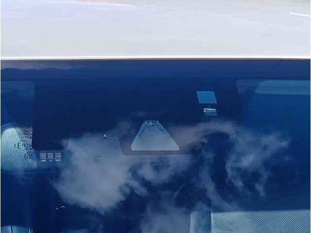 ＩＳ ＩＳ３００ｈ　バージョンＬ　純正ナビ　黒革シート　メモリ機能付パワーシート　クリアランスソナー　レーダークルーズ　シートヒーター＆ベンチレーター　電動リアサンシェード　純正１７インチＡＷ　バックカメラ　ＥＴＣ　取説・記録簿（53枚目）