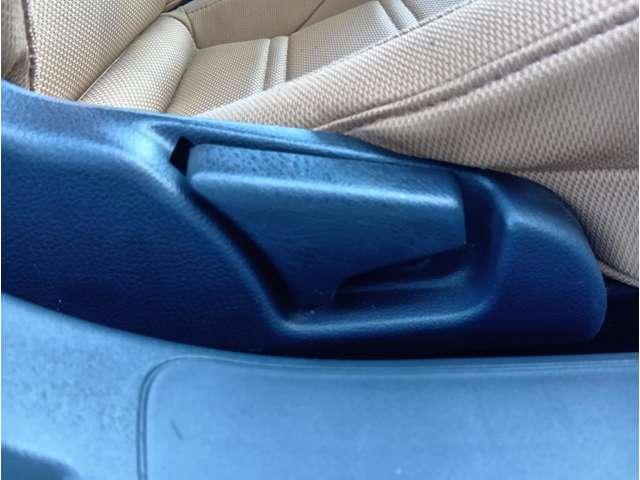 コペン ローブ パールホワイトIII アクティブトップ ターボ 純正ナビ ワンセグTV Bカメラ ETC クリアランスソナー LEDヘッドライト フォグ シートヒーター 純正16インチアルミホイール 保証付き(17枚目)