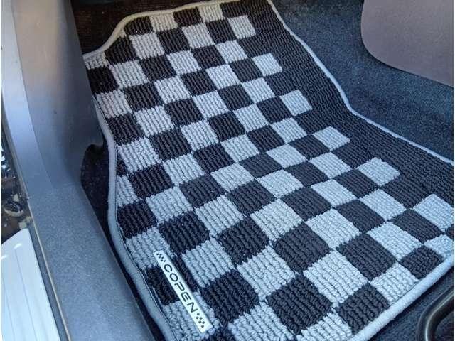 コペン ローブ パールホワイトIII アクティブトップ ターボ 純正ナビ ワンセグTV Bカメラ ETC クリアランスソナー LEDヘッドライト フォグ シートヒーター 純正16インチアルミホイール 保証付き(33枚目)