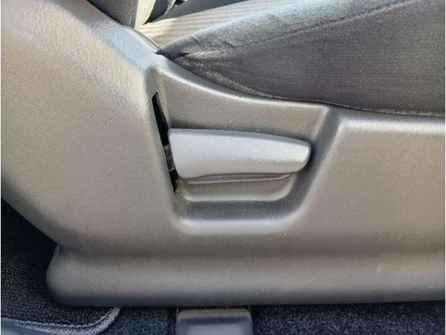 ジムニー XC シルキーシルバーメタリック 5MT パートタイム4WD 社外16インチAW フォグランプ キーレスエントリー 電格ミラー 社外ナビ フルセグTV ETC 取説・記録簿 保証付き(15枚目)